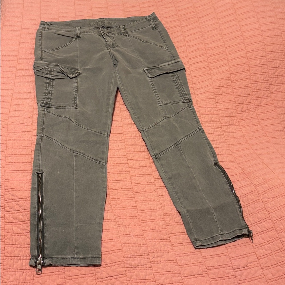 Green Cargo Skinny Jeans with Zipper Detail